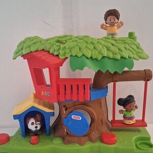 Fisher Price Little People Swing & Share Playhouse Spanish Language